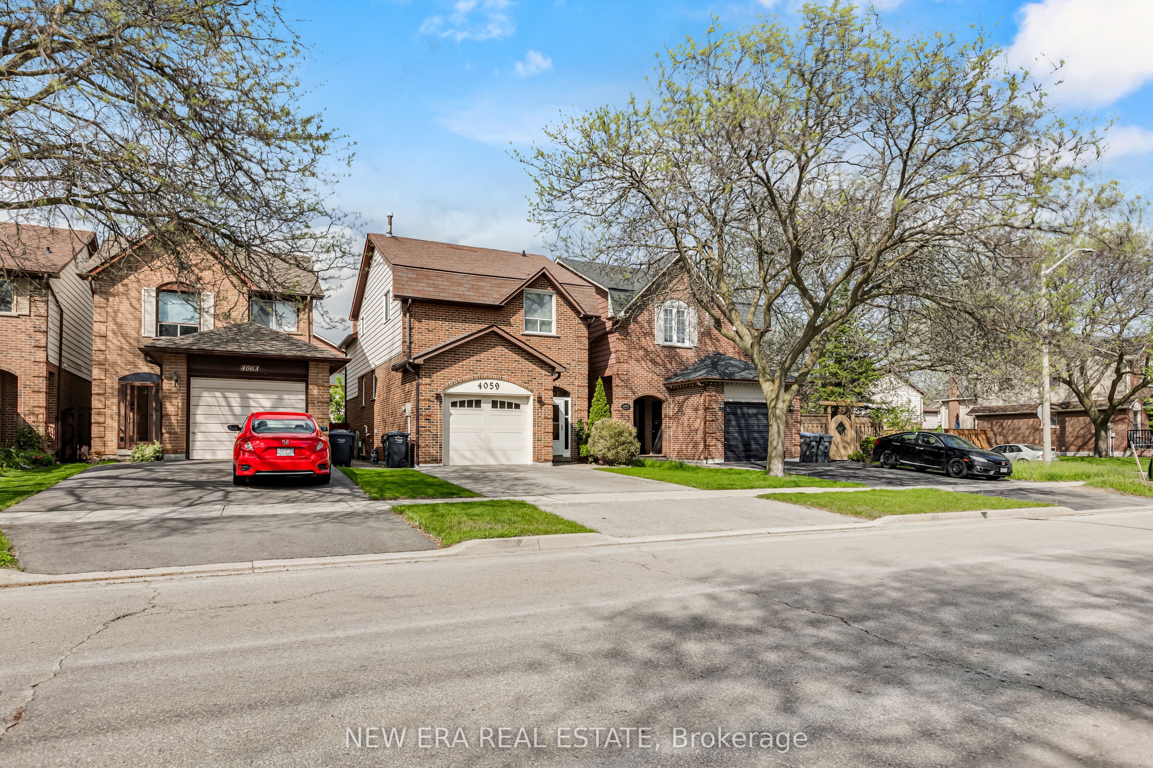 Additional image 2 of 4059 Teakwood Drive, Mississauga, ON, L5C 3L3