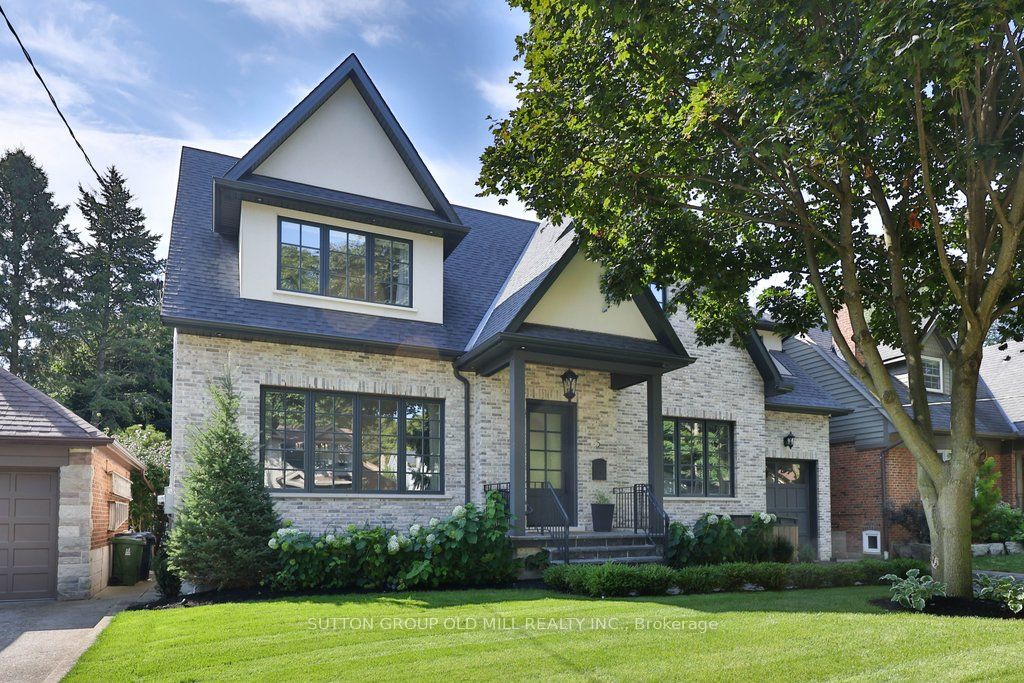 5 Elderidge Avenue, Toronto, ON, M8Y 2C4