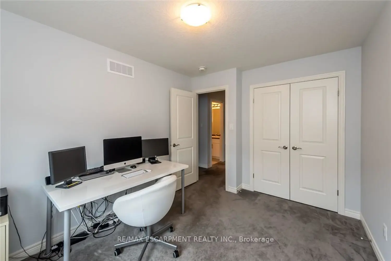 Additional image 16 of 98 Shoreview Place 42