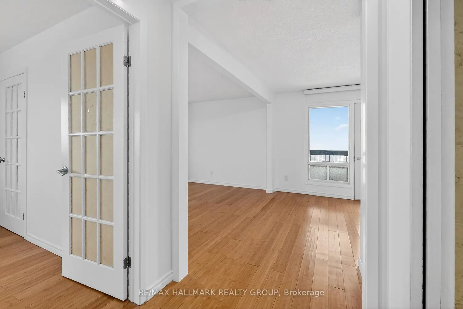 Additional image 9 of 158C Mcarthur Avenue 1408