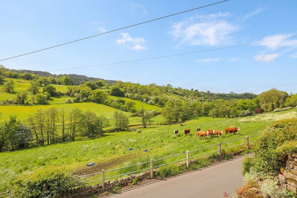 Additional image 21 of 3 bed detached house to rentHockley Lane, Ashover S45
