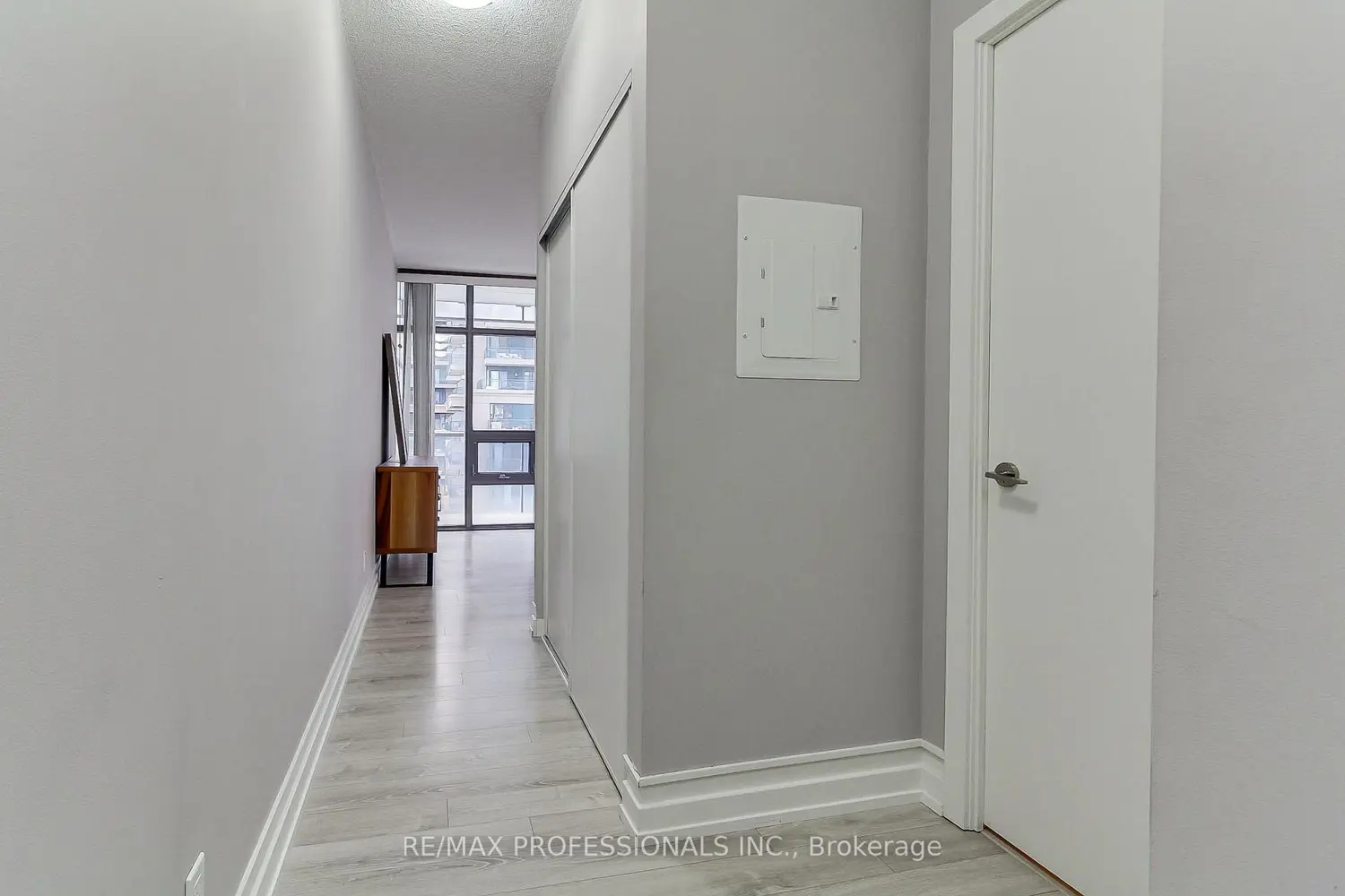 Additional image 6 of 33 Charles Street 710