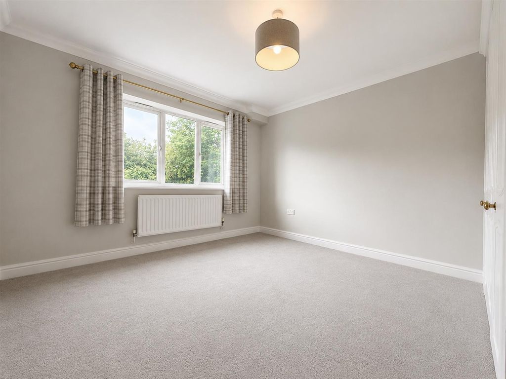 Additional image 14 of 7 bed detached house to rentThe Park, Cheltenham GL50