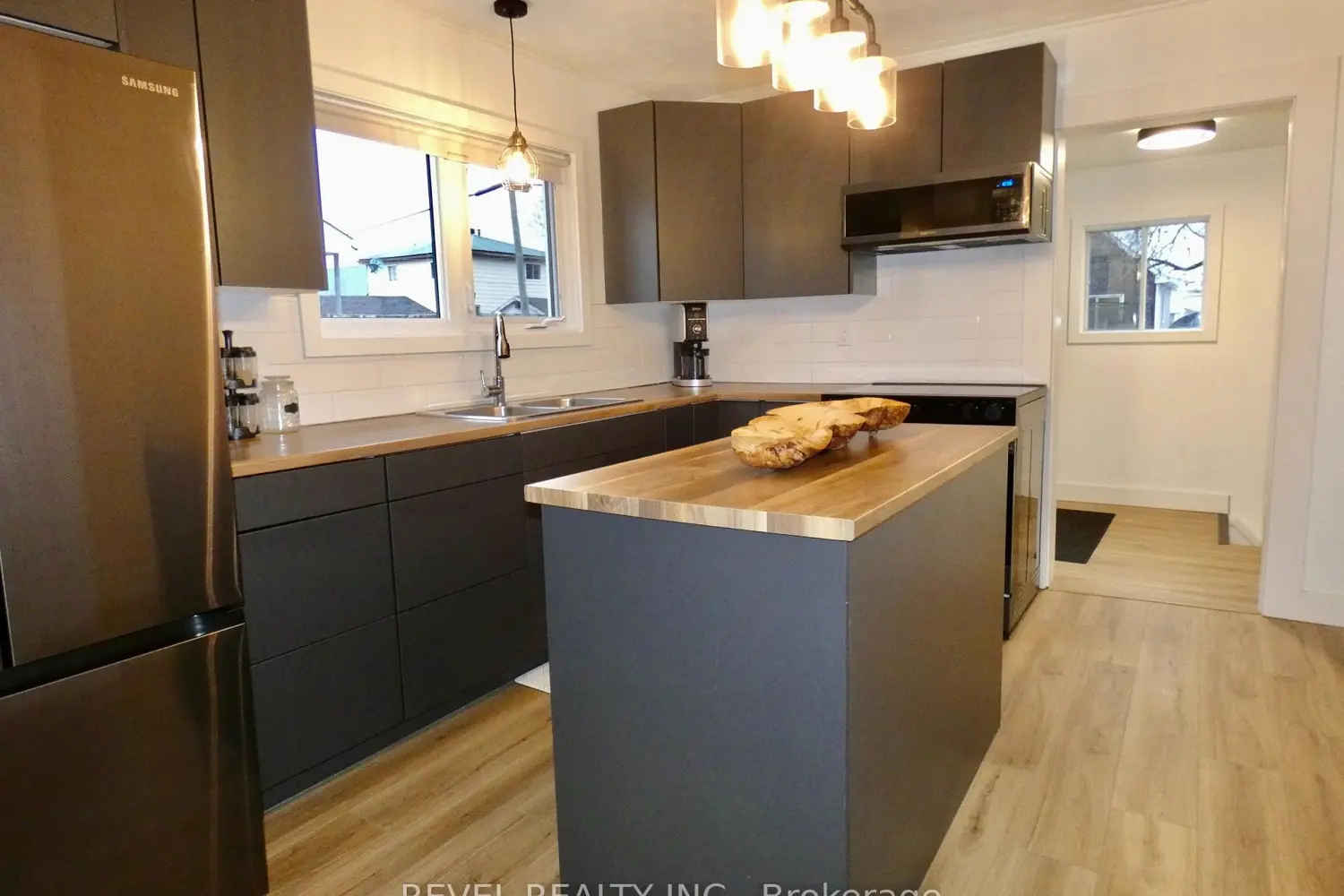 Additional image 7 of 104 Cecil Avenue