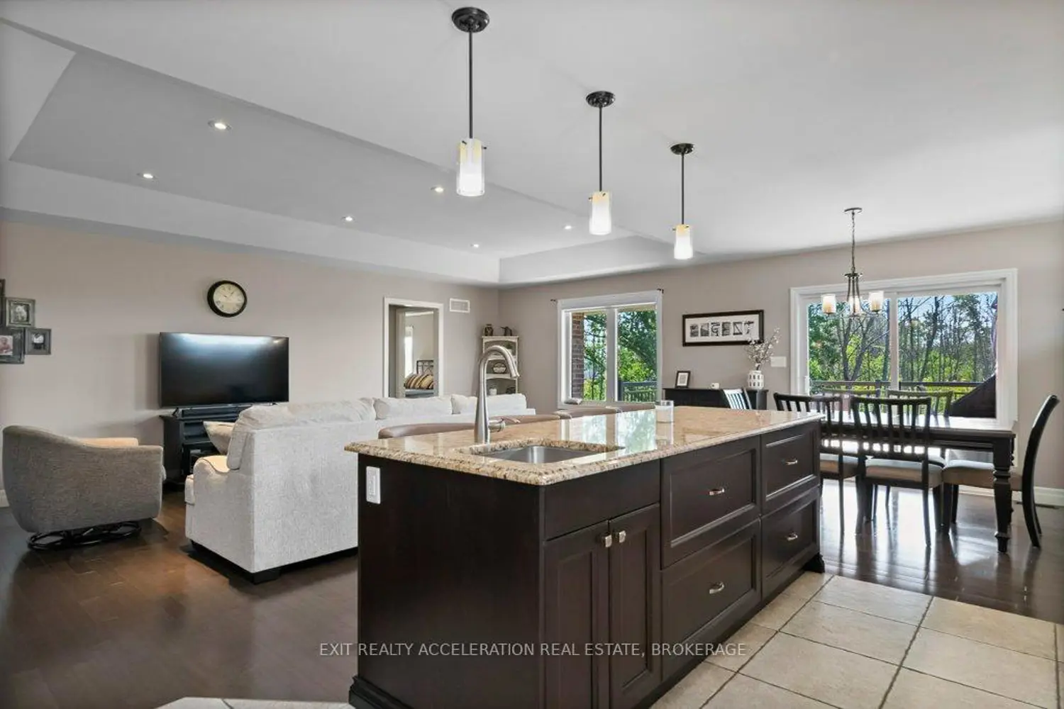 Additional image 5 of 79 Hartwood Crescent