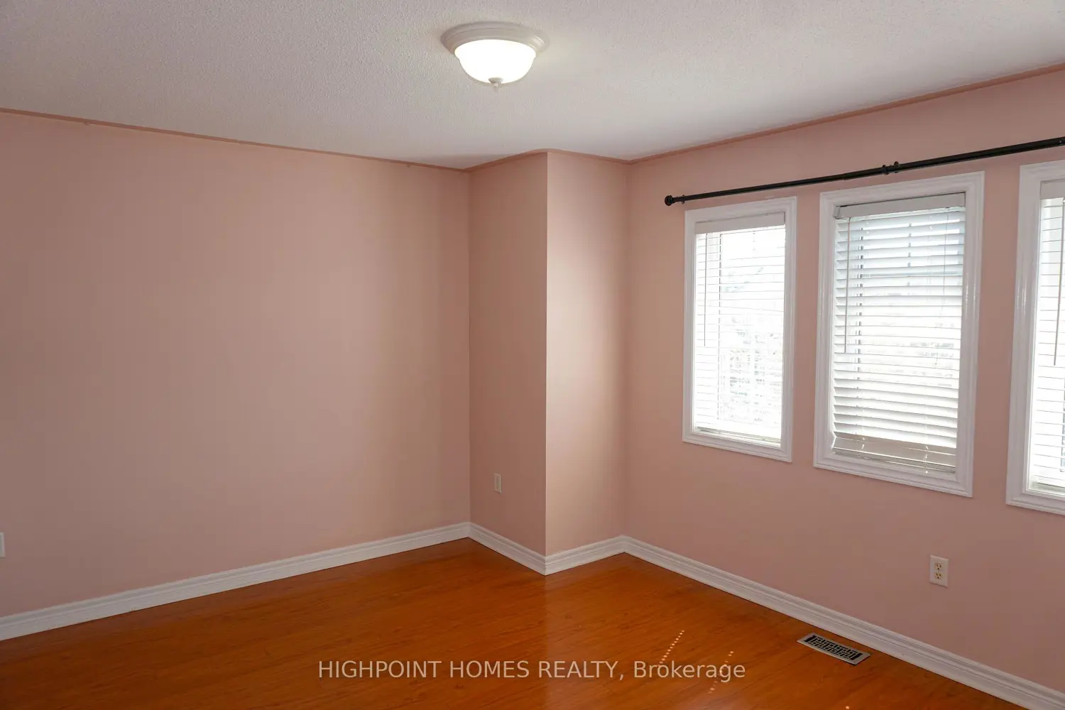 Additional image 4 of 58 Morland Crescent