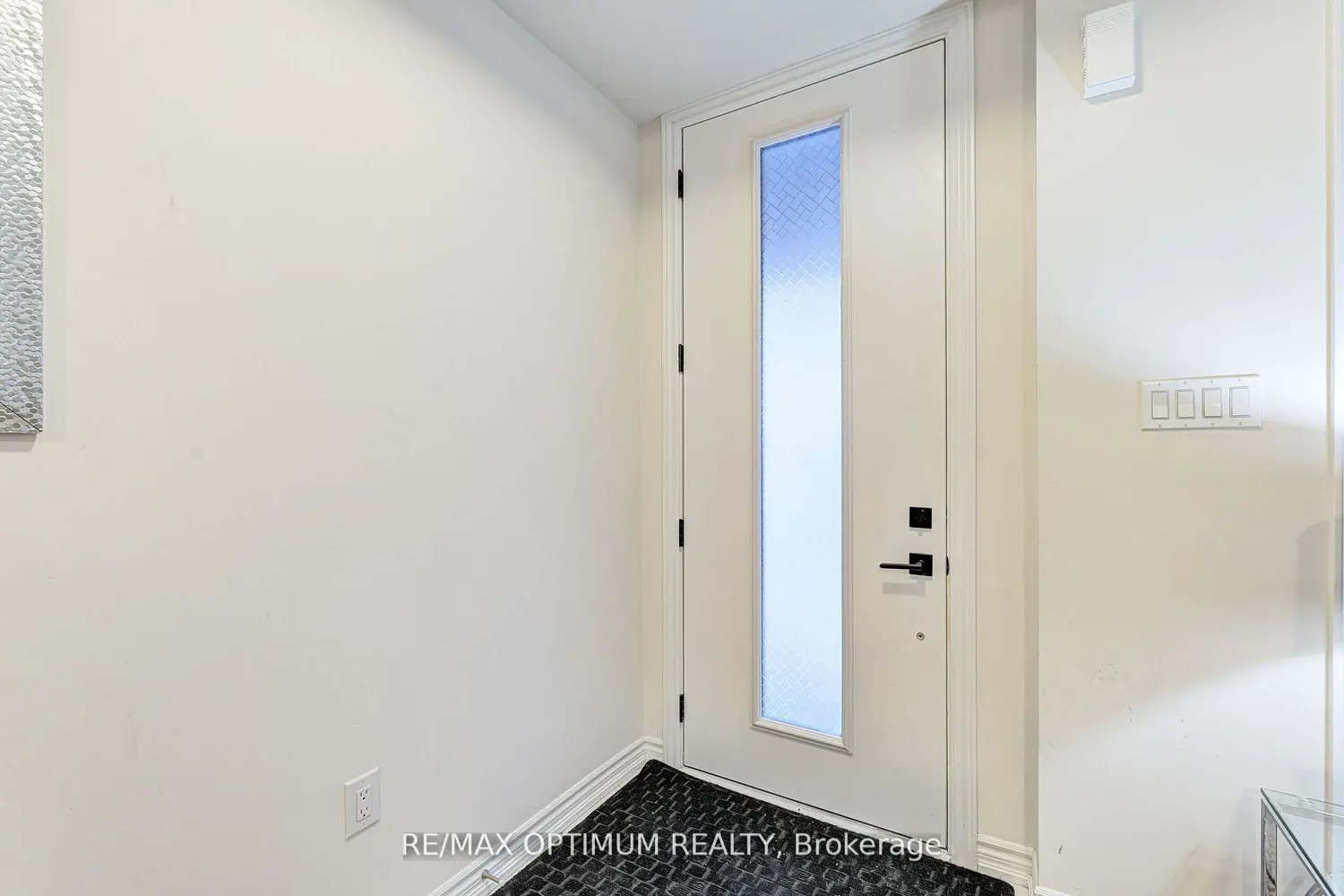 Additional image 3 of 45 Knotsberry Circle 46