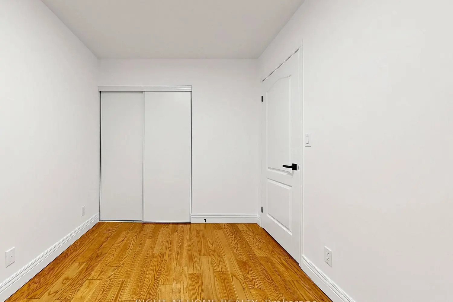 Additional image 16 of 28 Sommerset Way 1520