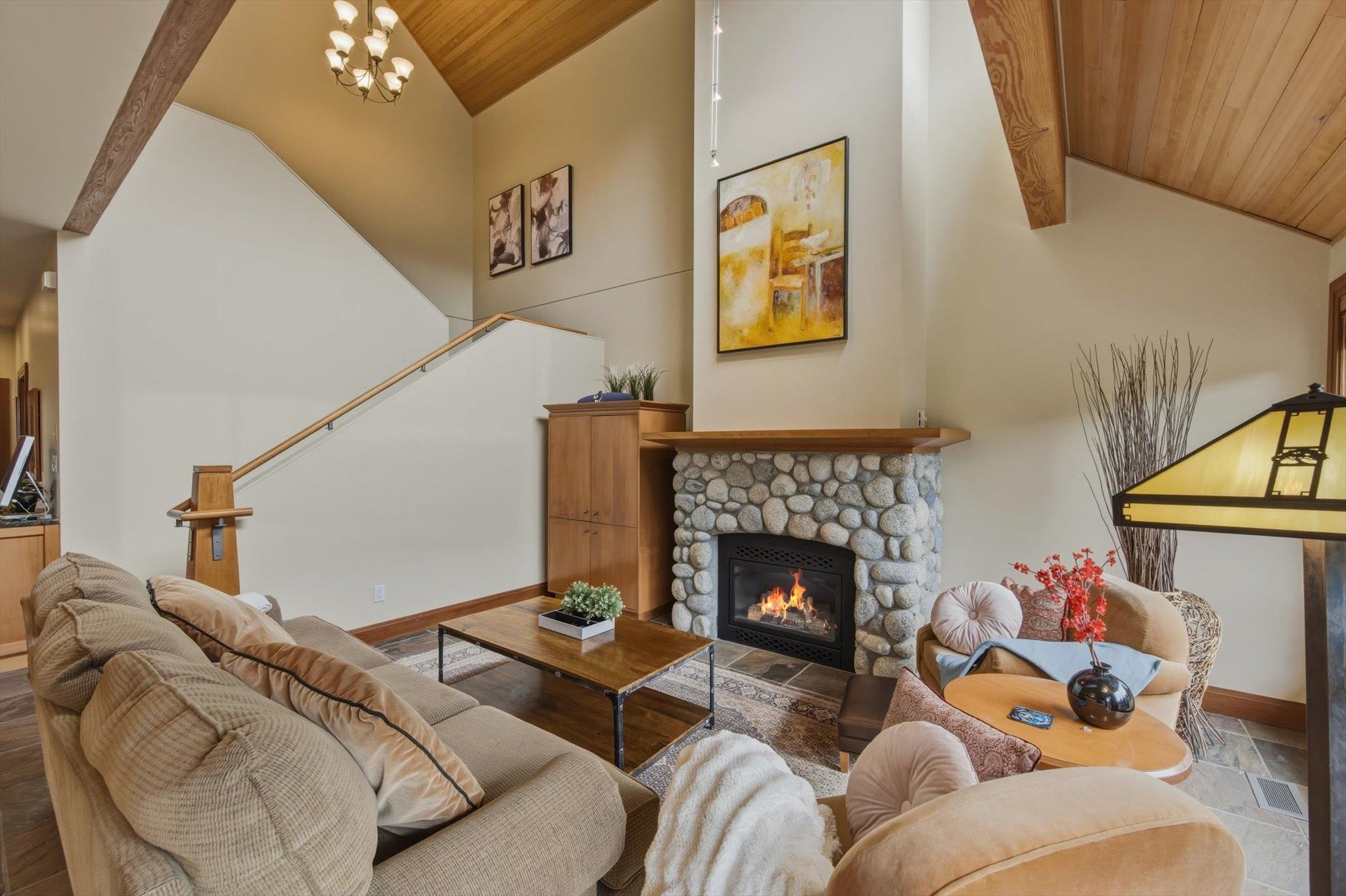 Additional image 3 of 4824 Casabella Crescent, Whistler, BC, V8E 0Z4