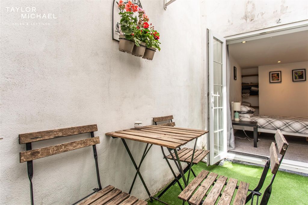 Additional image 23 of 4 bed flat to rentSt. Georges Road, Brighton BN2