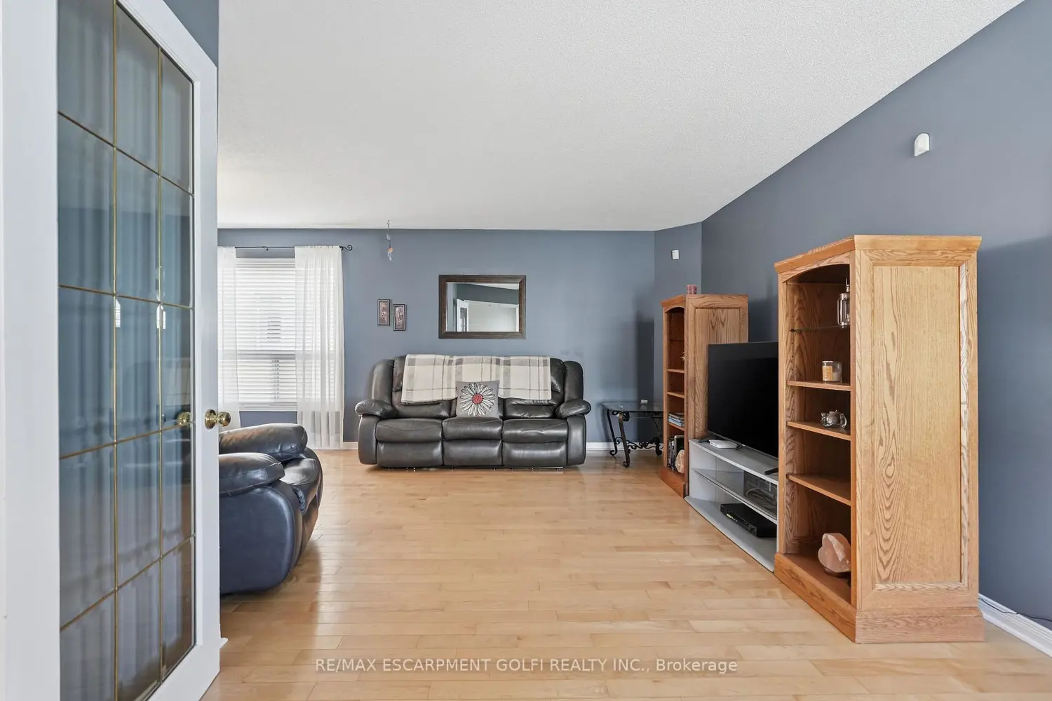 Additional image 3 of 2951 Addison Street