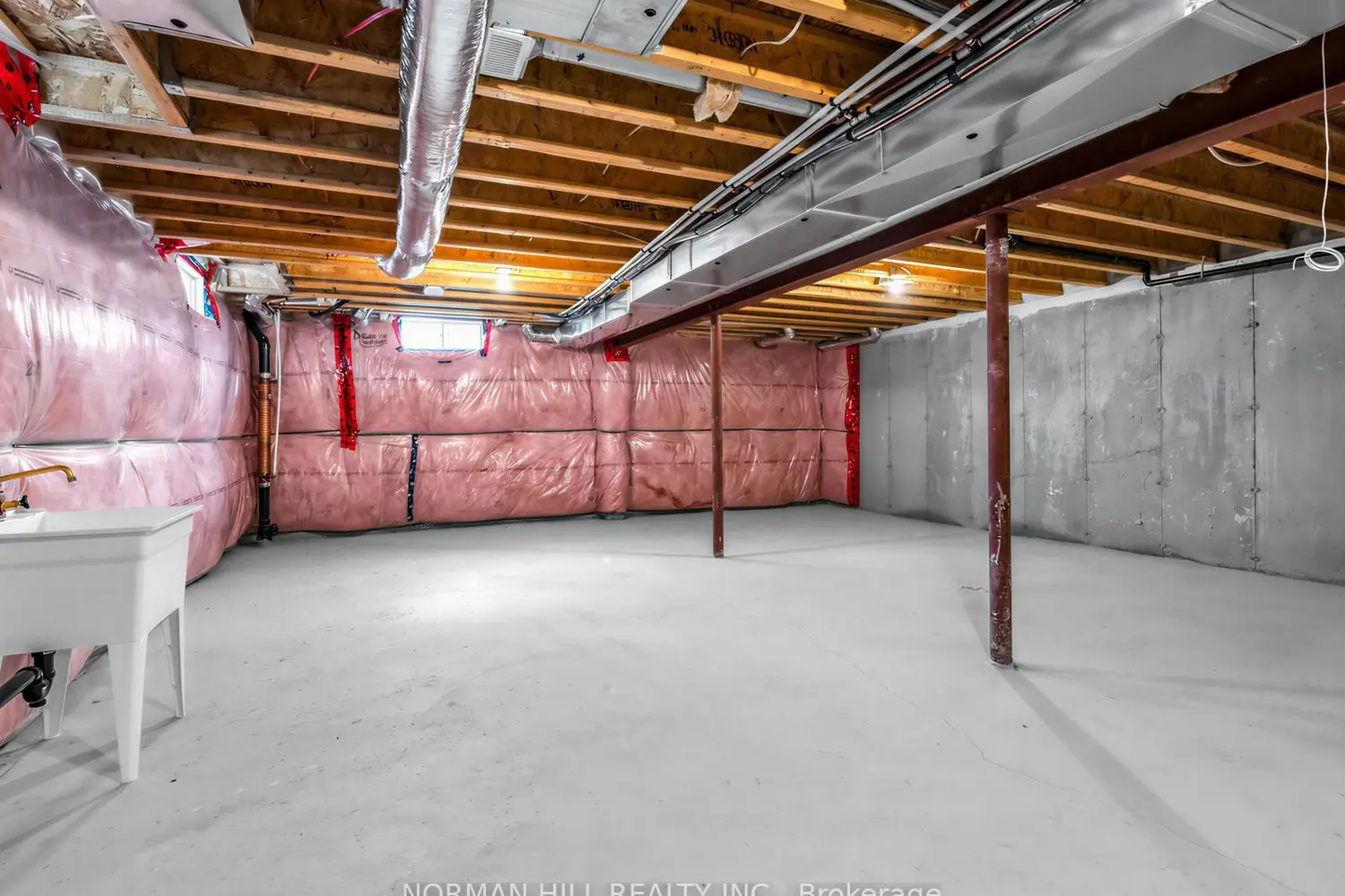 Additional image 19 of 6 Guildhouse Drive