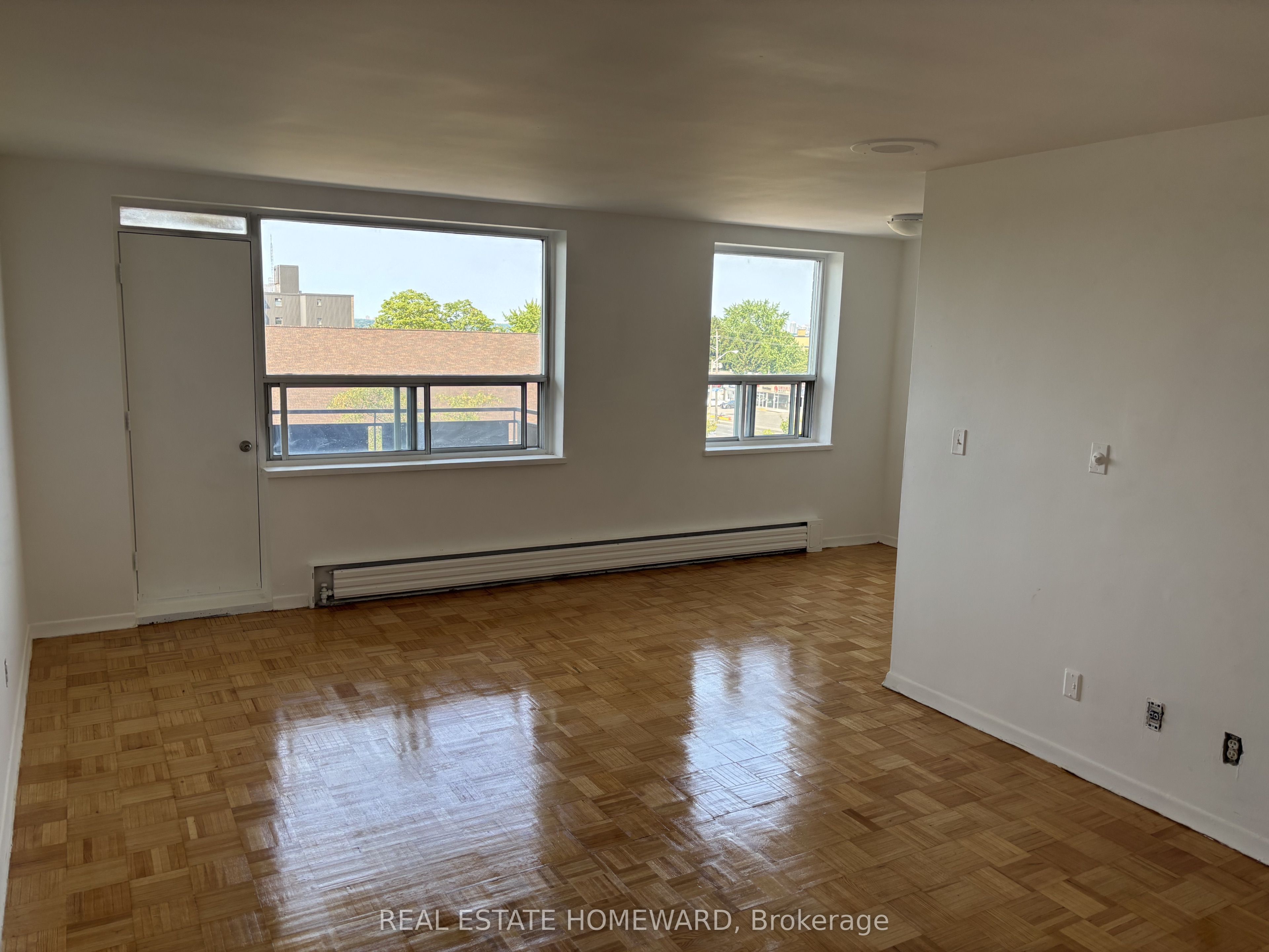 Additional image 2 of 512-1765 Lawrence Avenue E, Toronto, ON, M1R 2X8