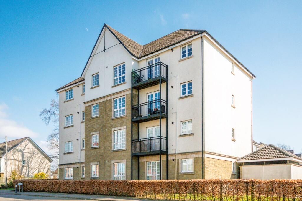 2 bed flat to rent114 Crown Crescent, Larbert FK5