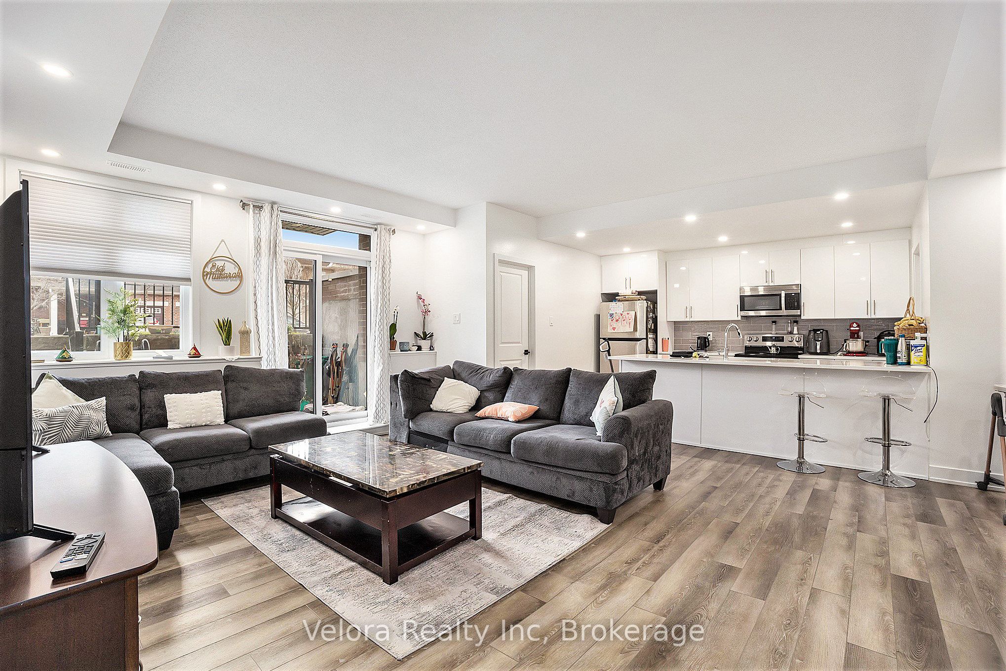 Additional image 3 of E-390 Rolling Meadow Crescent, Ottawa, ON, K1W 0B1