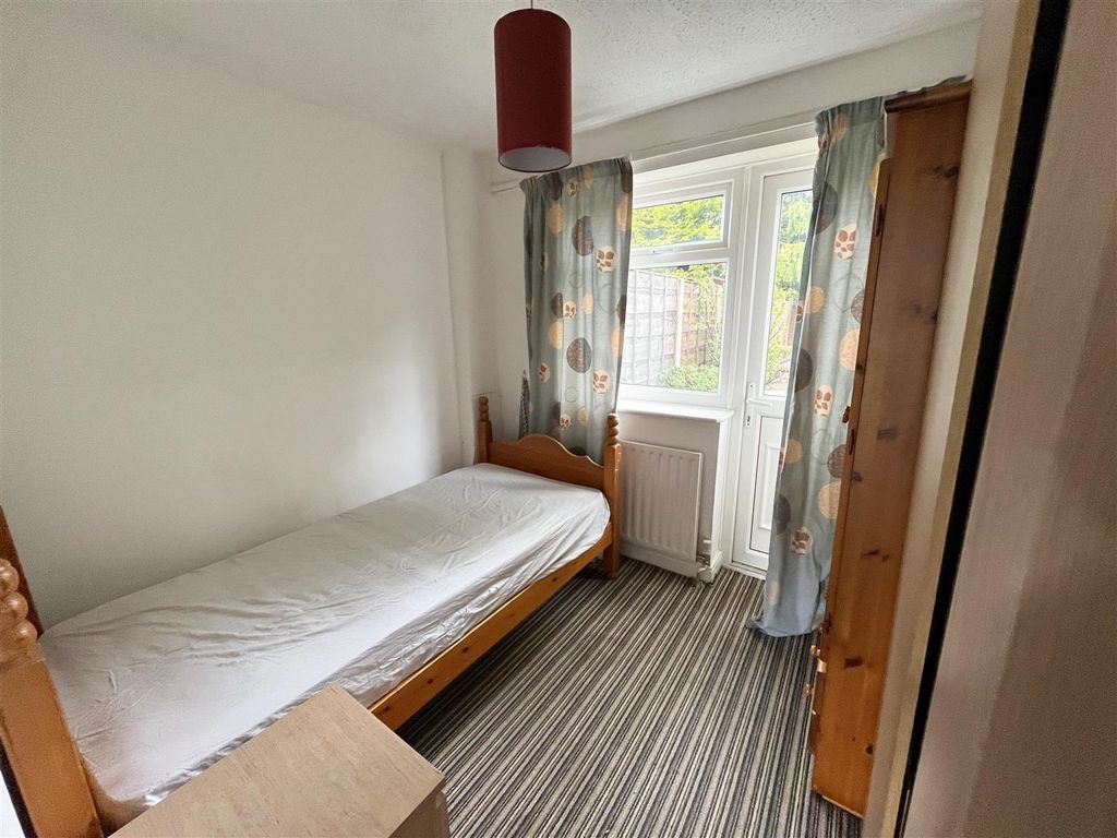 Additional image 9 of 3 bed property to rentLarchwood Drive, Wilmslow, Cheshire SK9