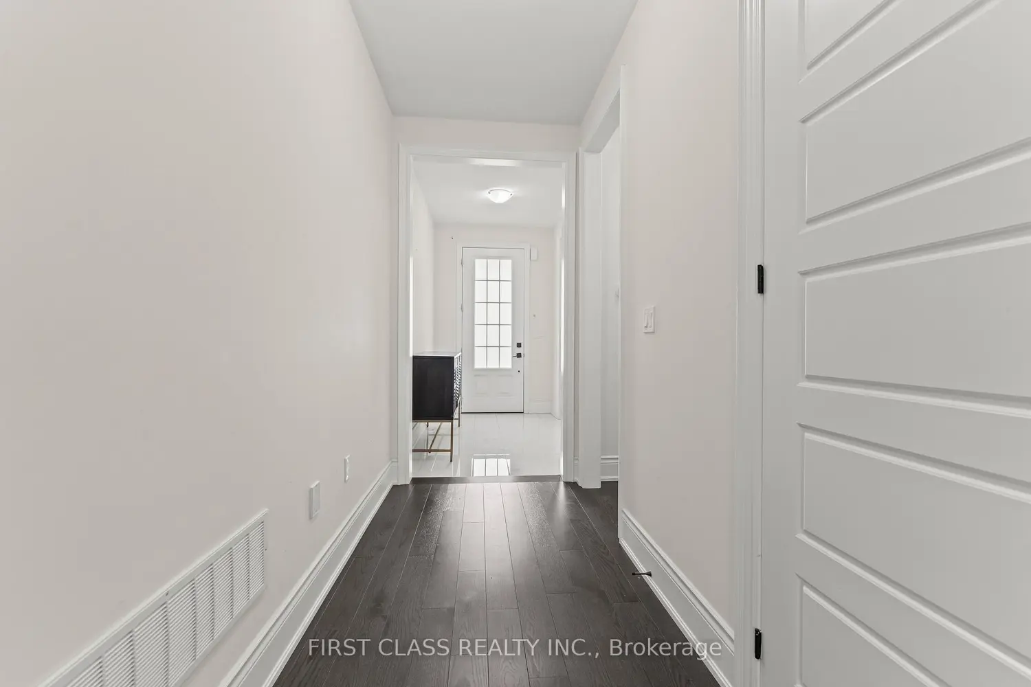 92 Grady Drive photo 4