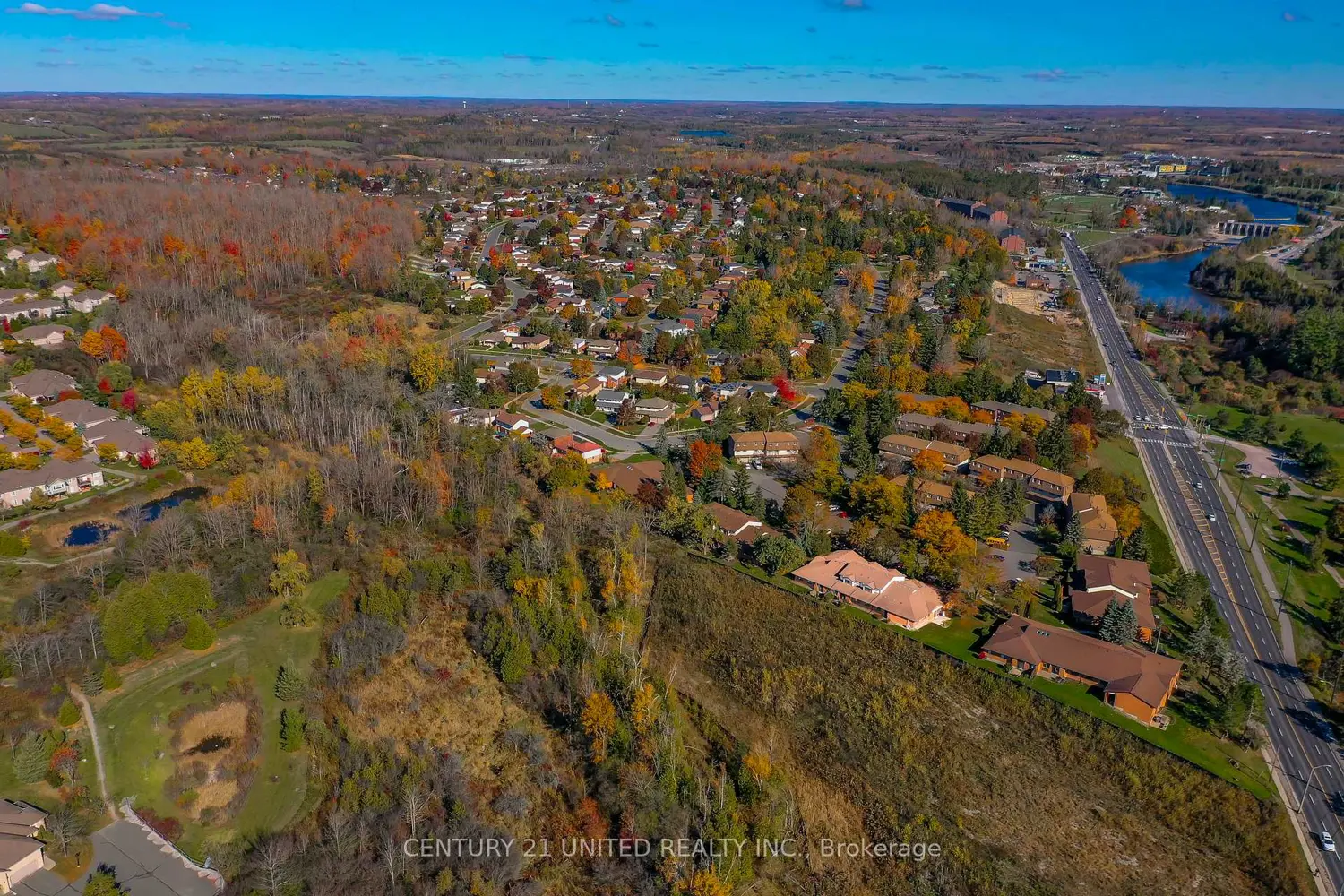 Additional image 19 of 36 Champlain Crescent 15