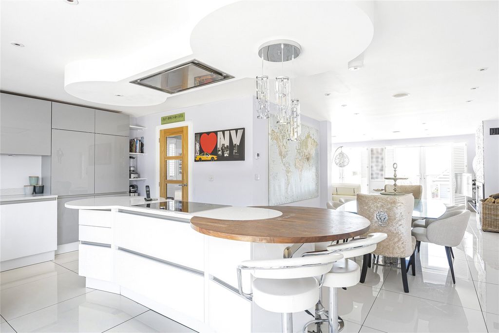Additional image 7 of 5 bed detached house to rentDartmouth Road, Paignton, Devon TQ4