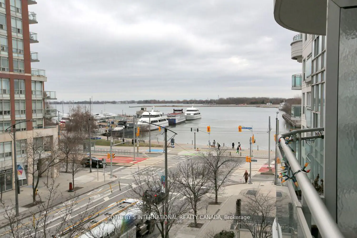 Additional image 13 of 600 Queens Quay 505