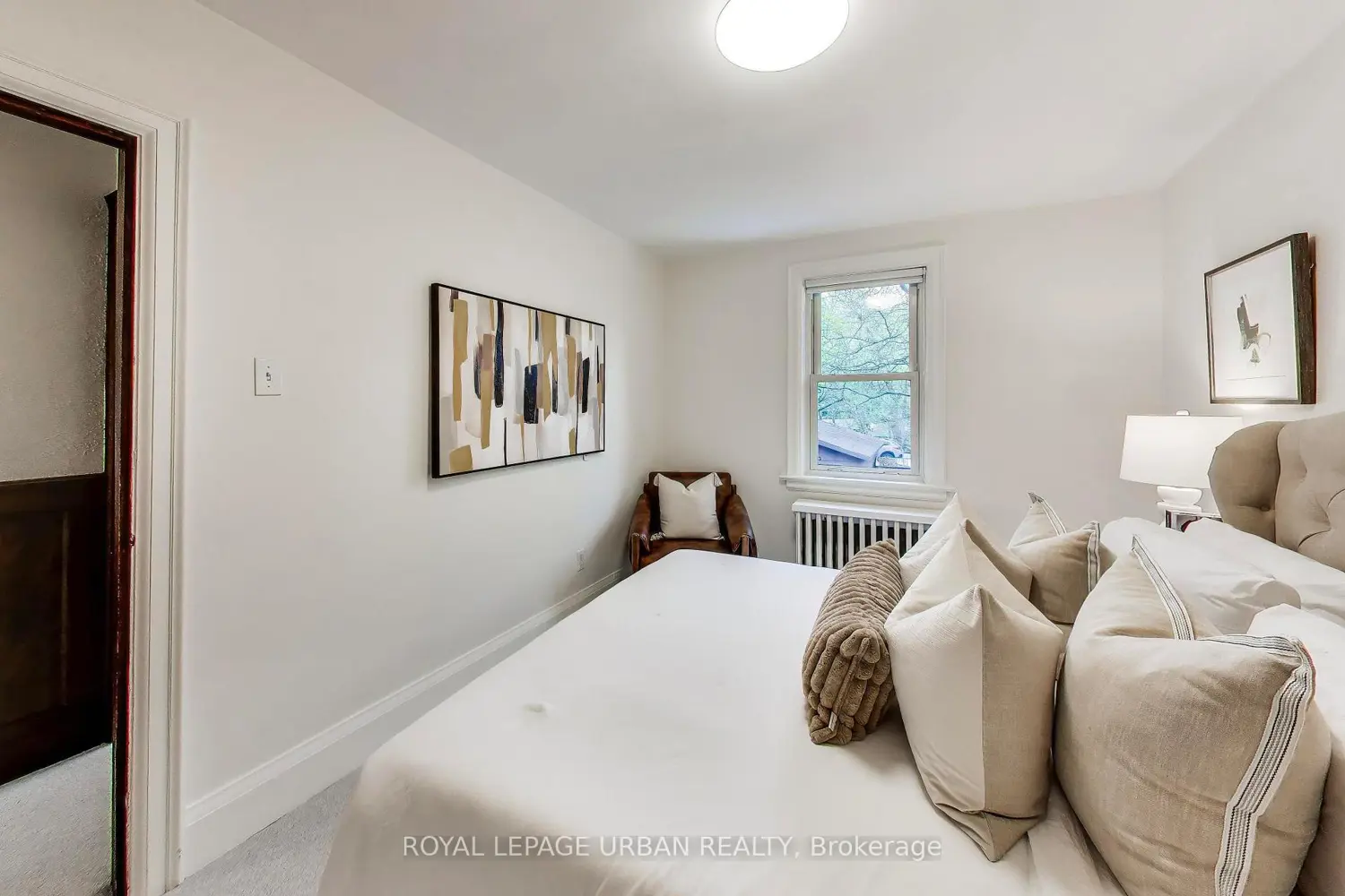 Additional image 11 of 176 Davisville Avenue