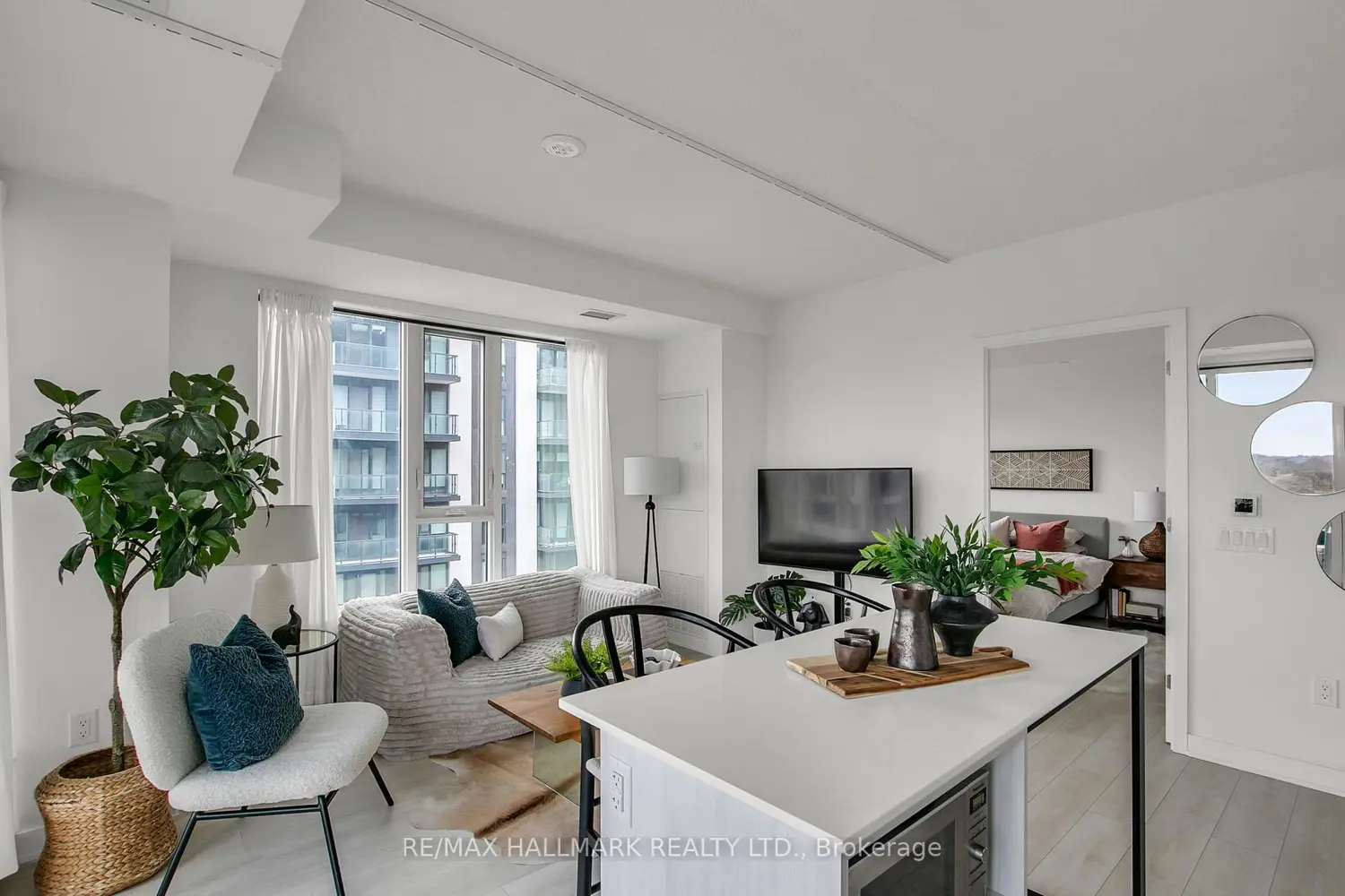 Additional image 6 of 35 Tubman Avenue 1021