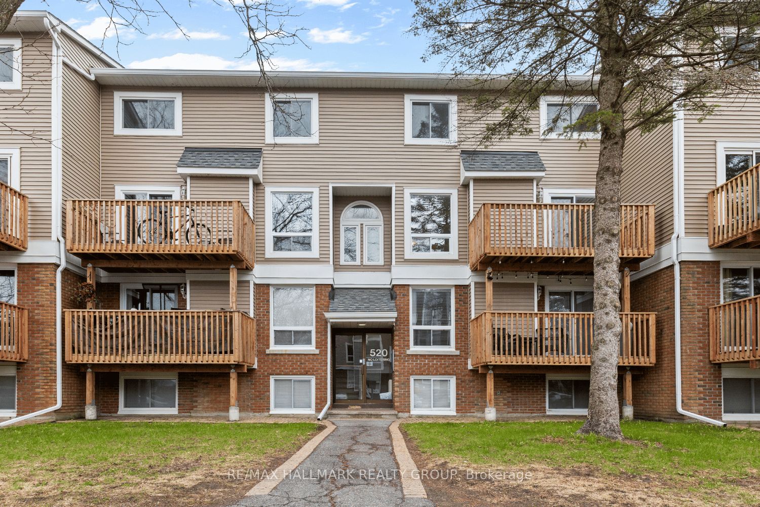 8-520 Fenerty Court, Ottawa, ON, K2L 3B1