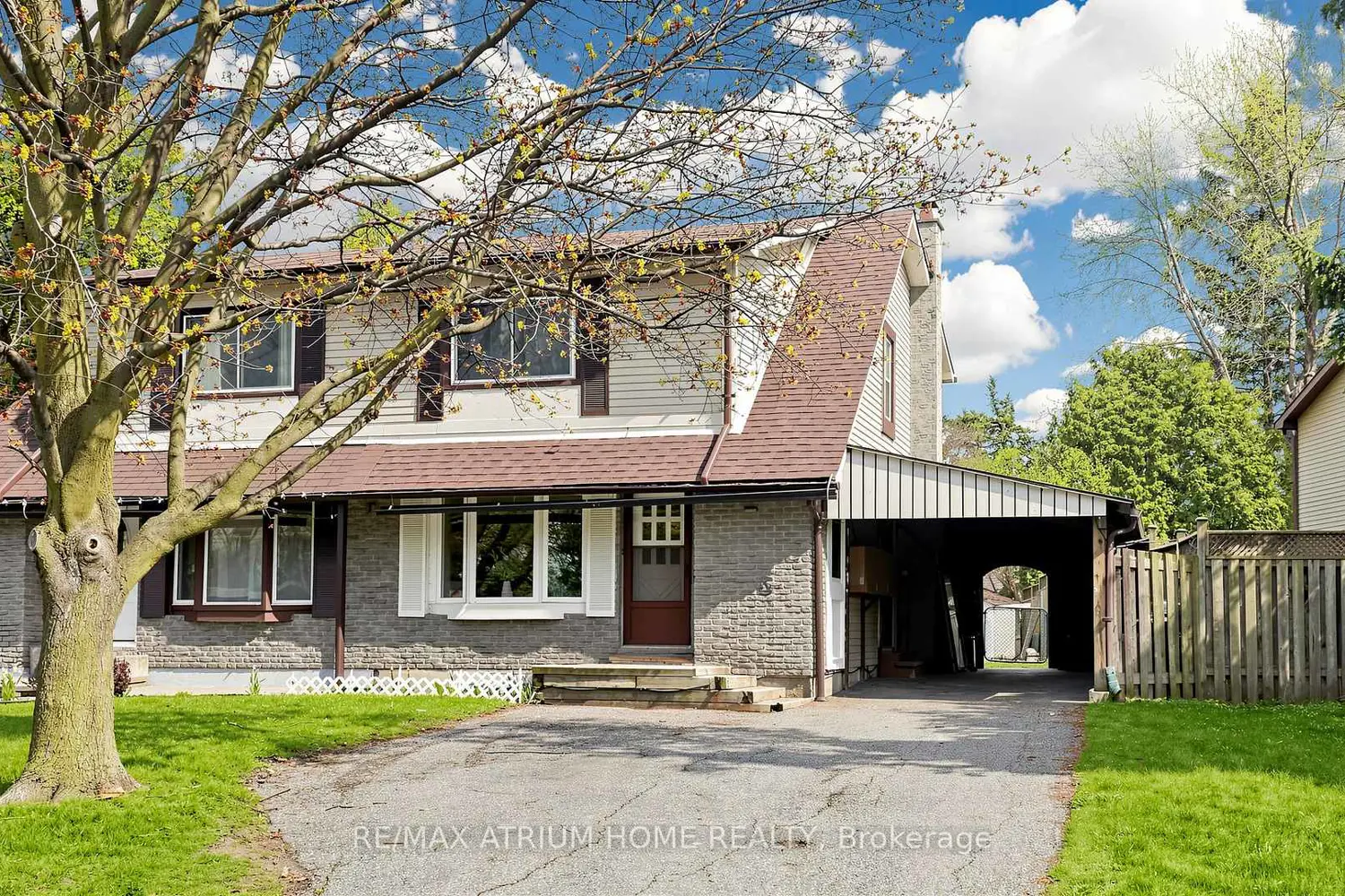 13 Applegate Crescent