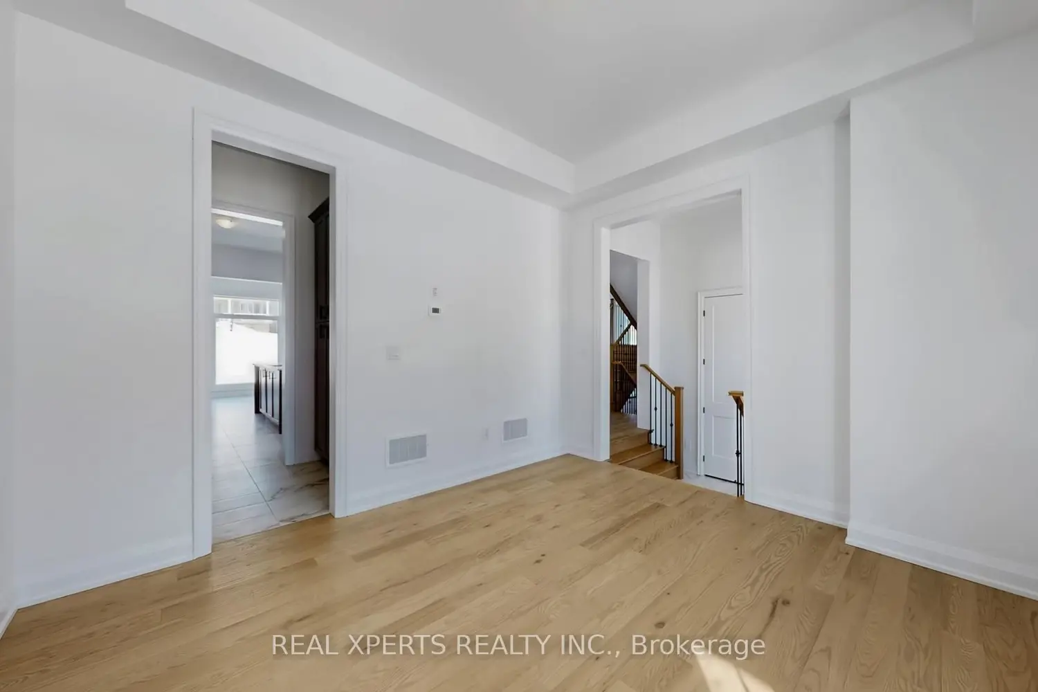 10 Aldwinckle Avenue photo 3