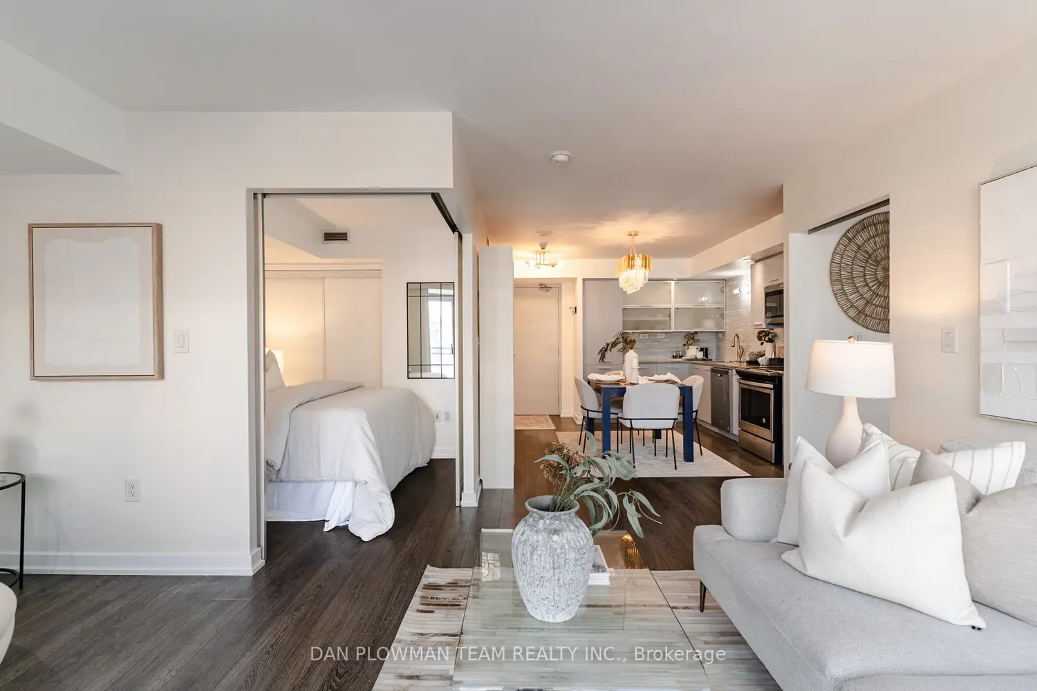 Additional image 6 of 8 Telegram Mews 1006