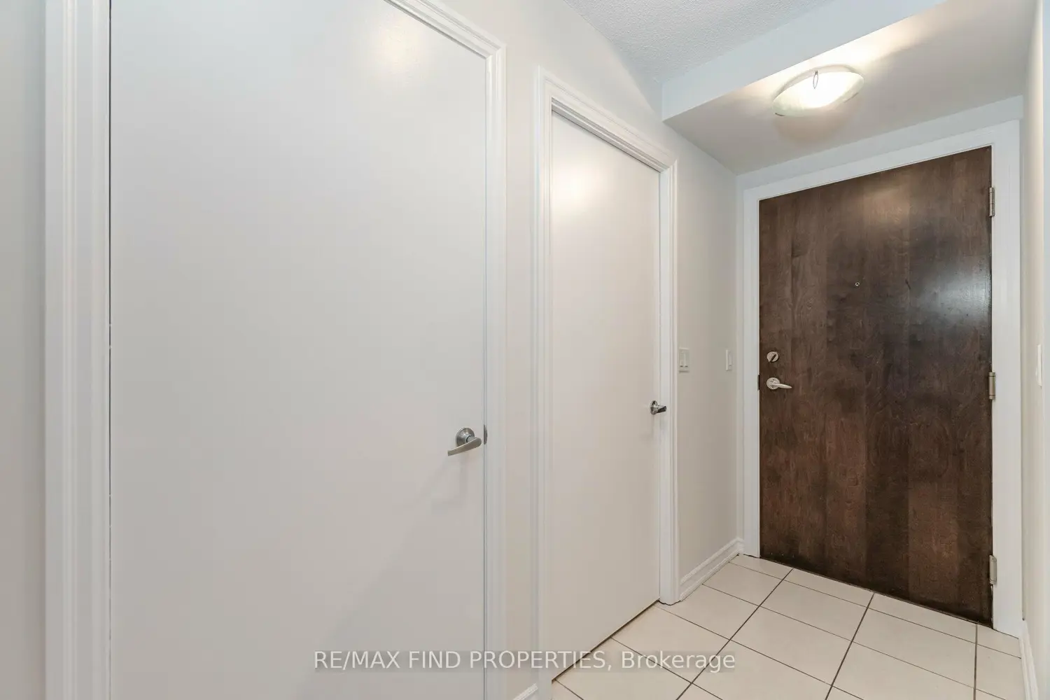 Additional image 4 of 12 Yonge Street 1505