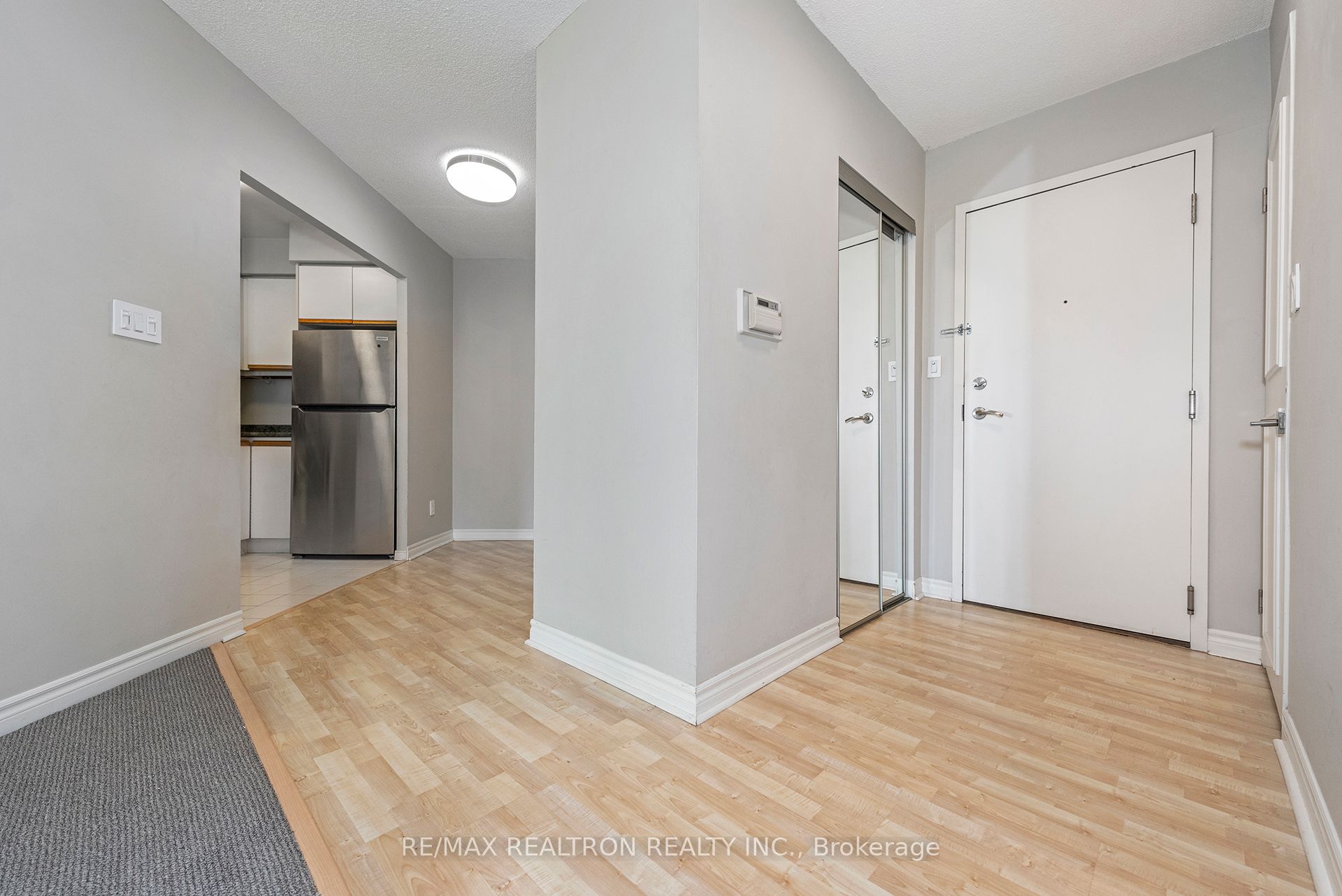 Additional image 5 of 1012-2261 Lake Shore Boulevard W, Toronto, ON, M8V 3X1