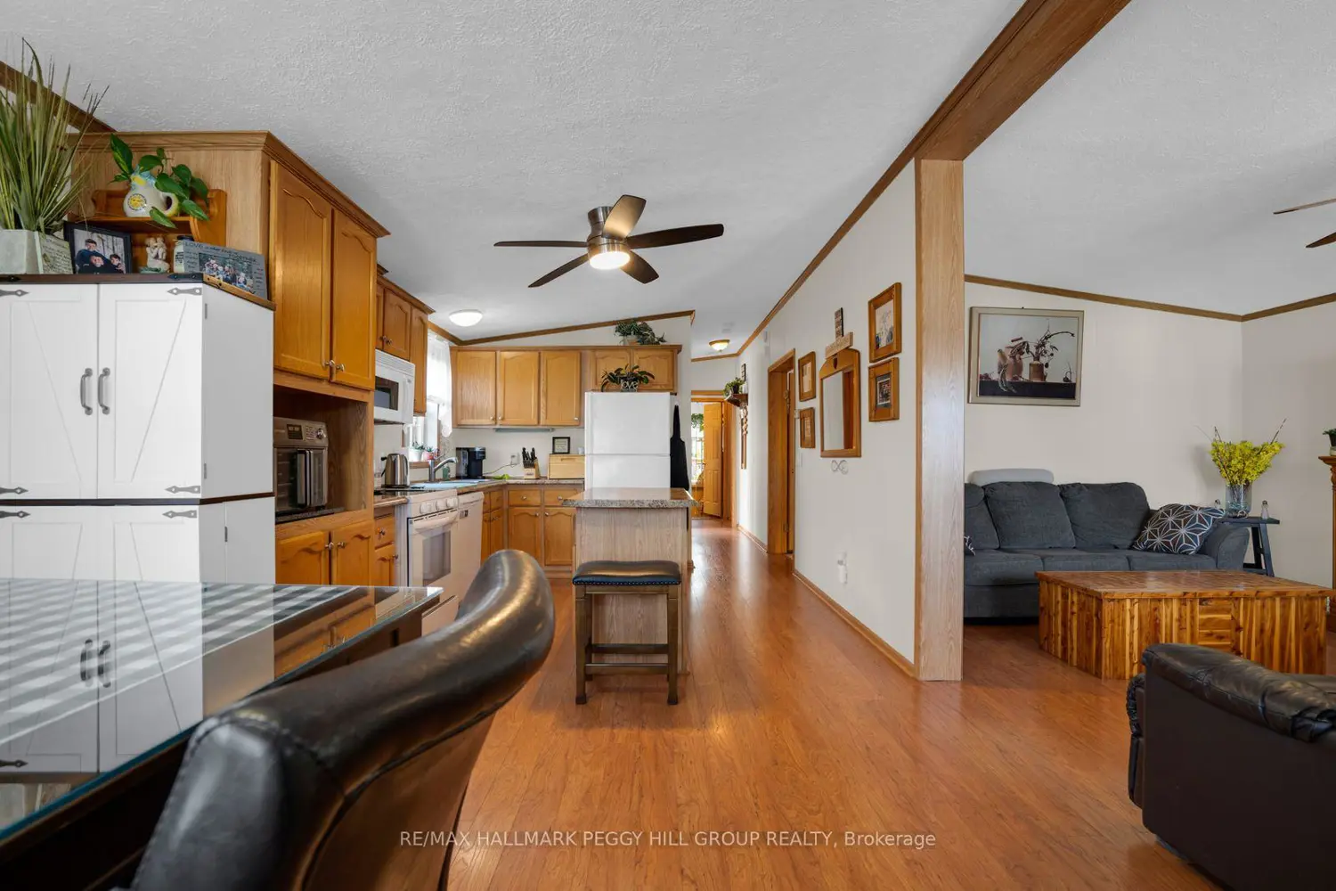 1435 Fox Road photo 3