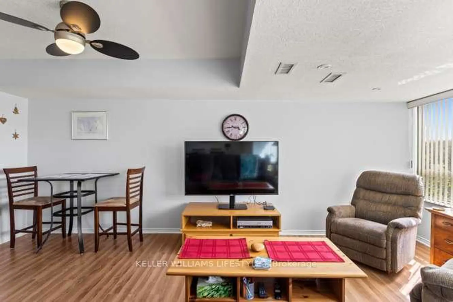 Additional image 10 of 521 Riverside Drive 602