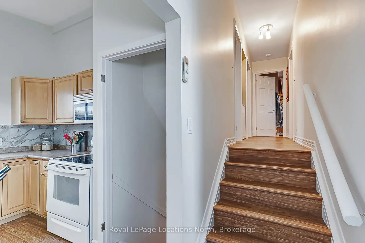 Additional image 8 of 594 Oak Street