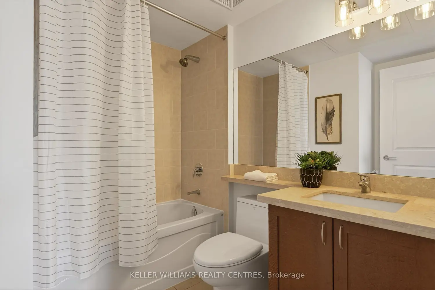Additional image 19 of 57 Upper Duke Crescent 304