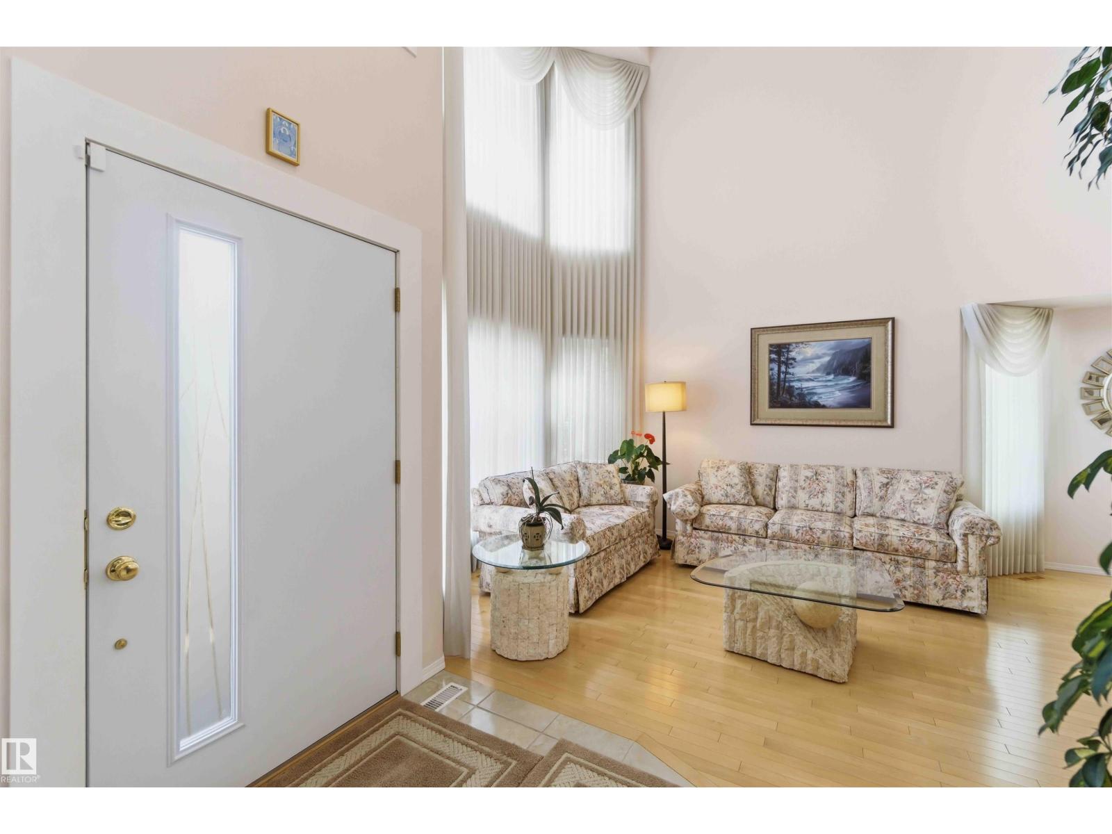 #1 Colonial Close, Beaumont, AB, T4X1M2 photo 4