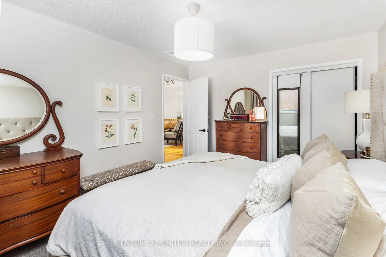 Additional image 8 of 1455 Glenforest Crescent