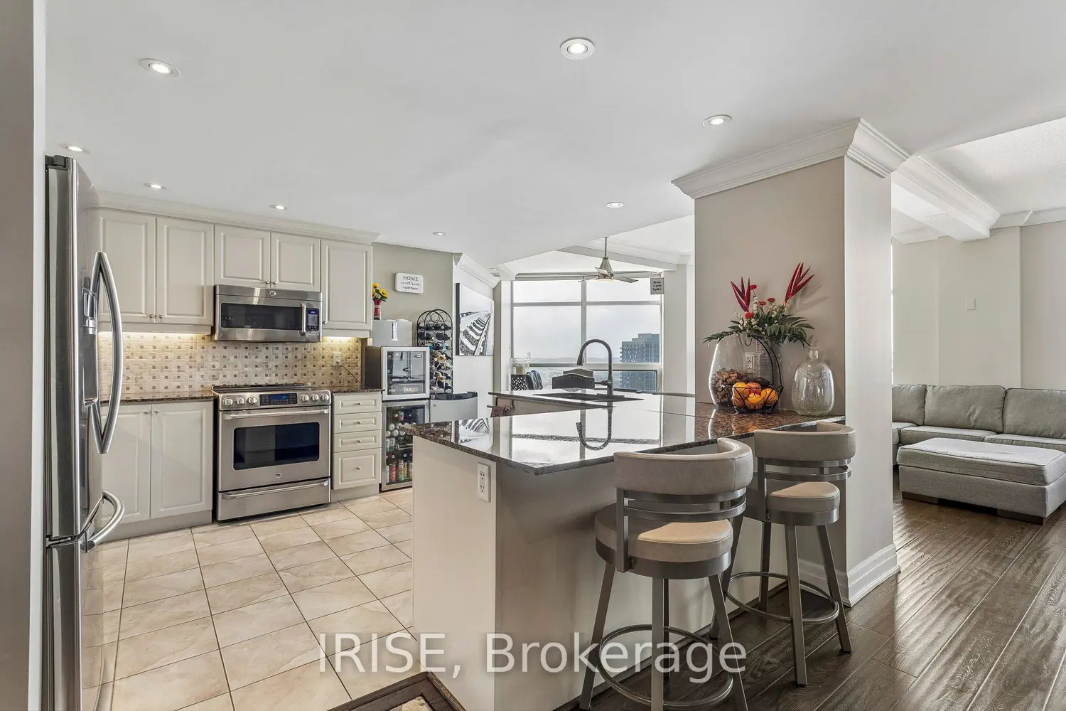 9 George Street Ph01