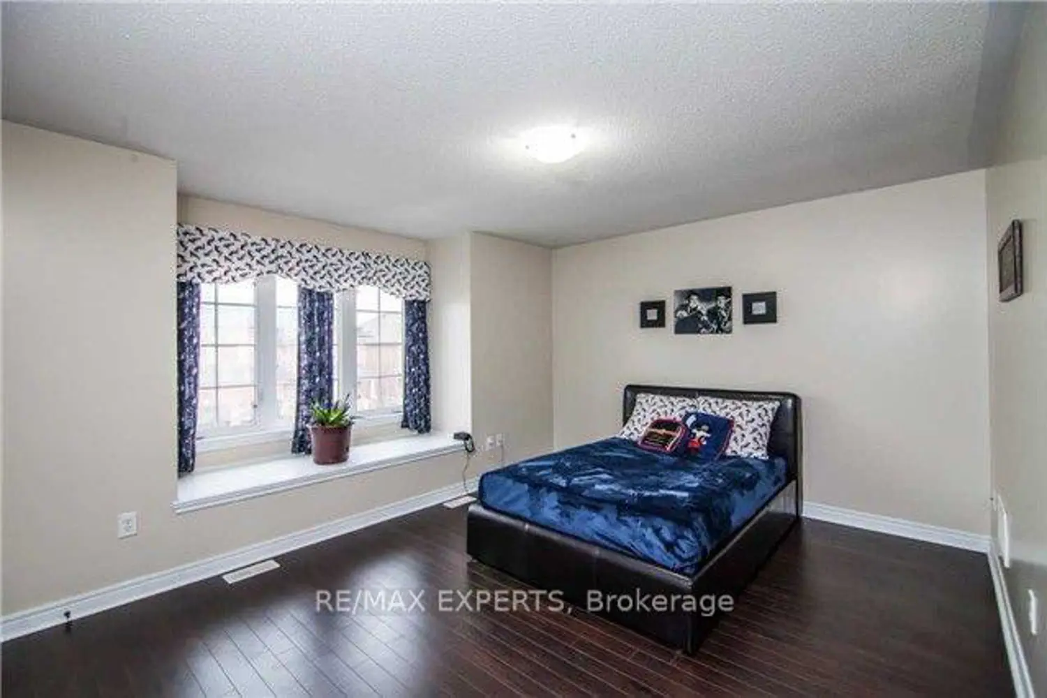 Additional image 14 of 12 Terme Avenue