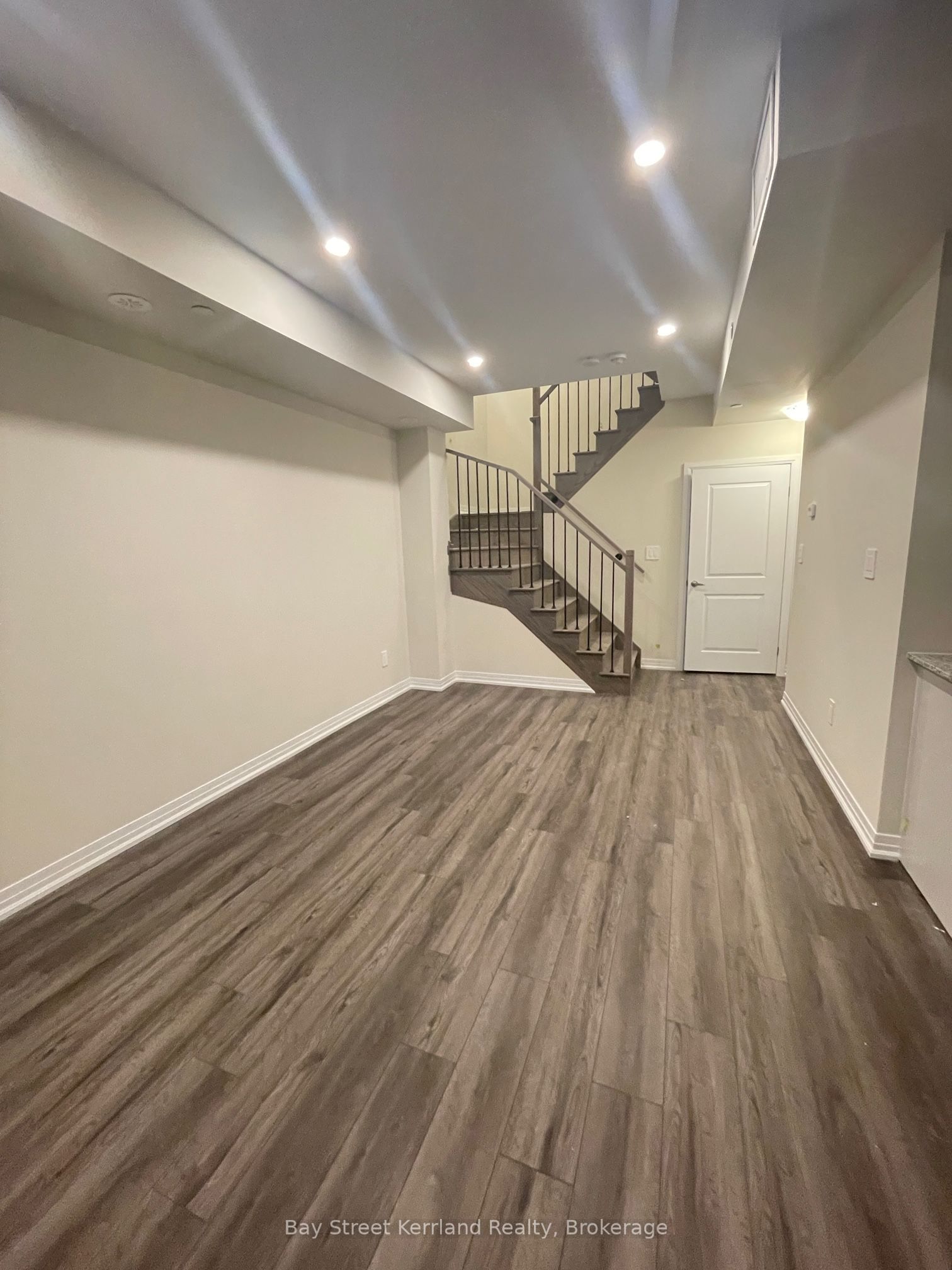 108-1581 Rose Way, Milton, ON, L9T 7E7 photo 3