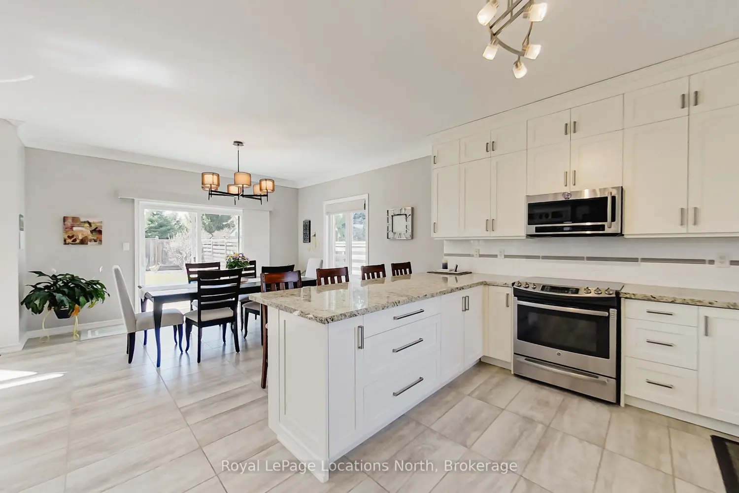 18 Frances Drive photo 5