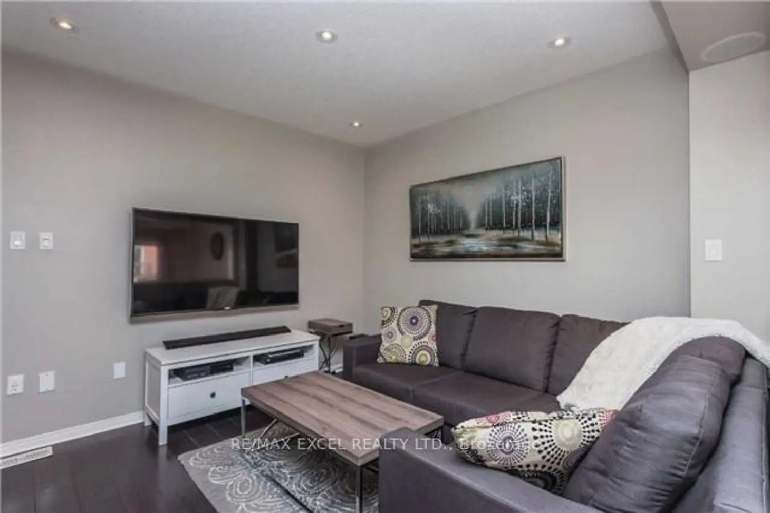 252 Sandale Road photo 3