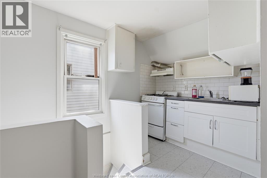Additional image 5 of 1021 Wellington Avenue, Windsor, ON, N9A5K2