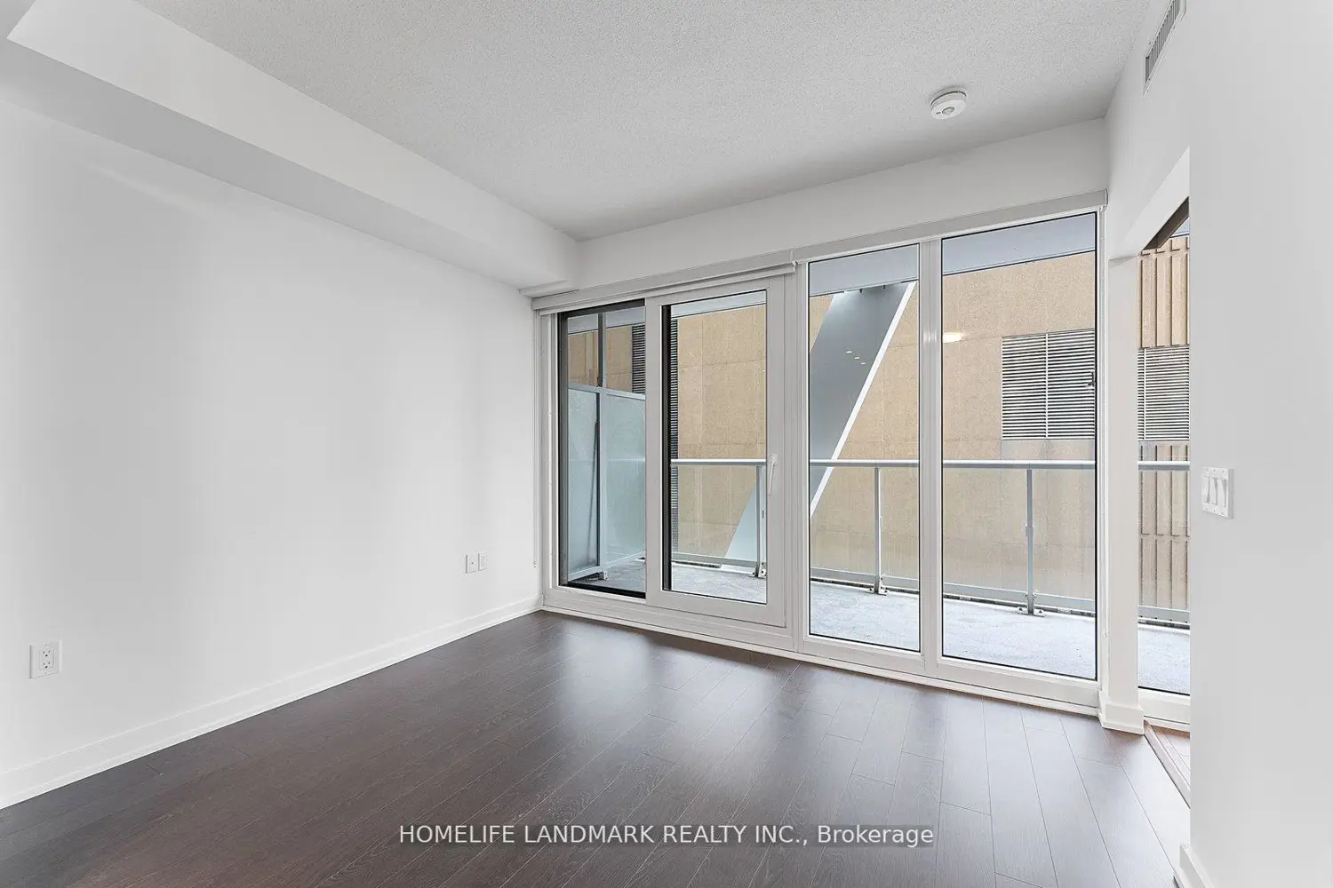 Additional image 4 of 230 Simcoe Street 1129
