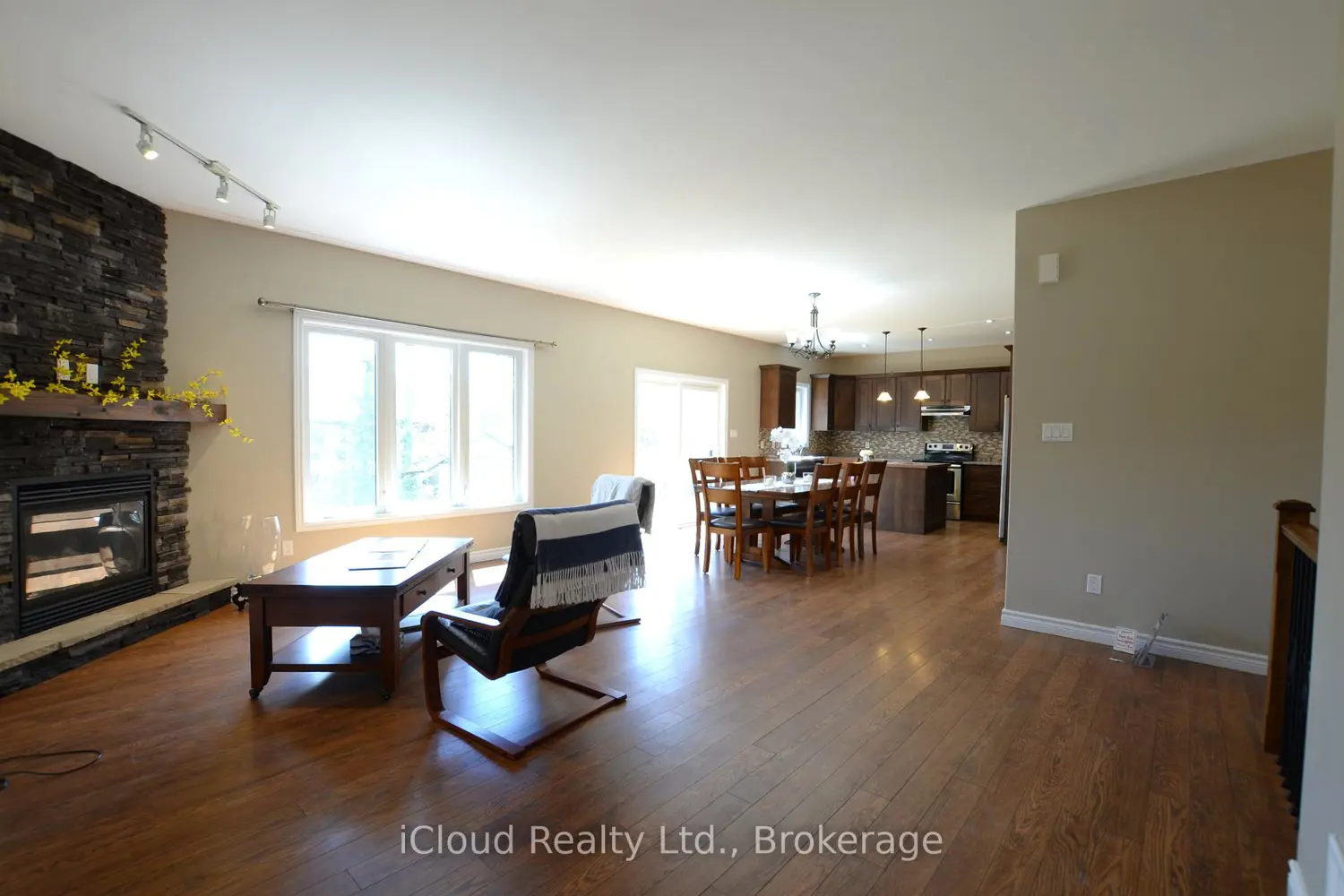 25 Rue Vanier photo 2