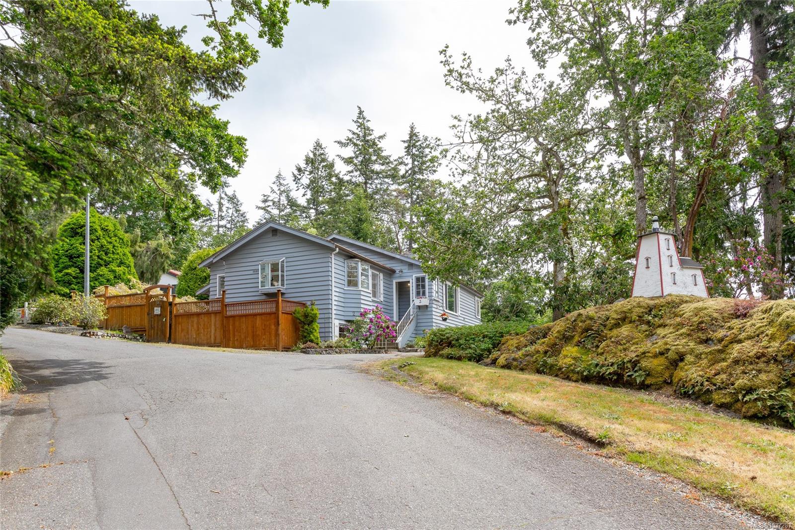 2-6755 Wallace Drive, Central Saanich, BC, V8M 1A2
