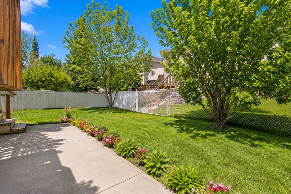 Additional image 2 of 24 Citadel Close NW, Calgary, AB, T3G 4A5