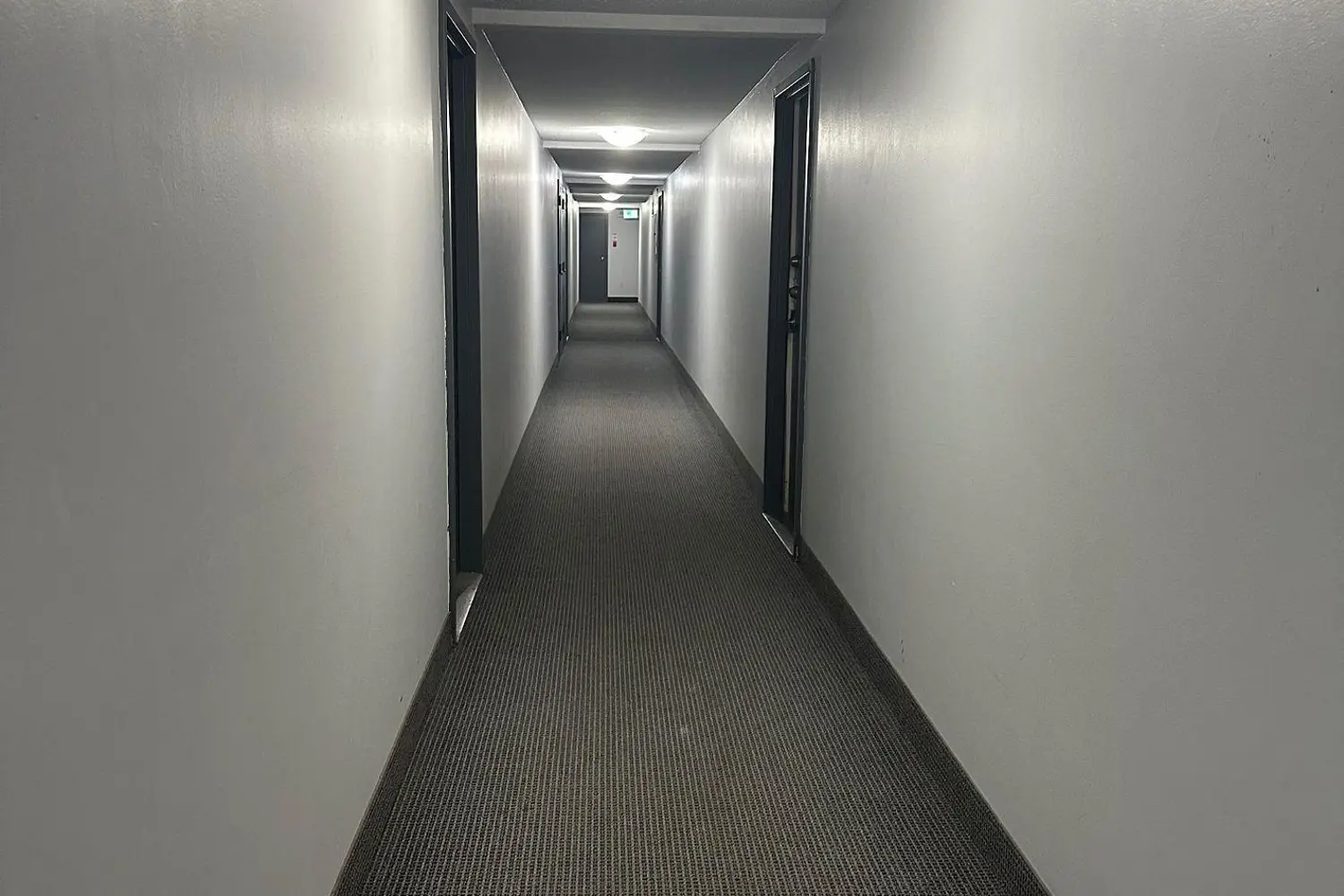 Additional image 11 of 10 Sunny Glenway 1406