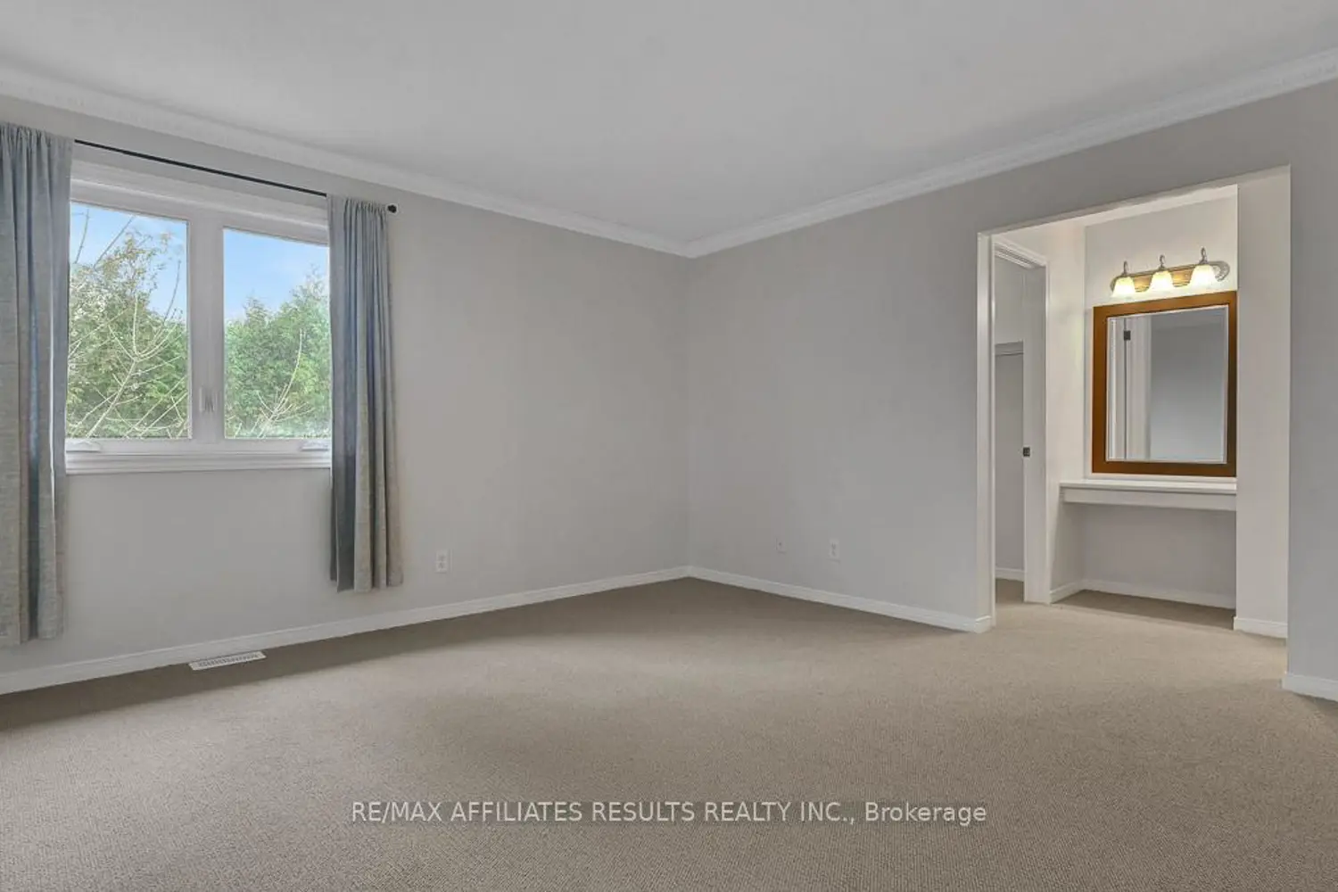 Additional image 9 of 13 Springcreek Crescent